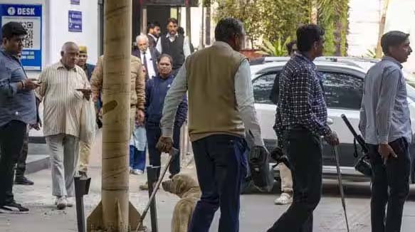 டெல்லி குண்டு வெடிப்பு சம்பவம்:  காஷ்மீரில் 8 இடங்களில் என்.ஐ.ஏ ரெய்டு